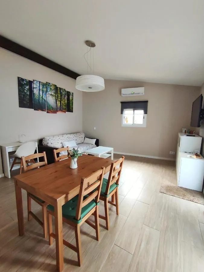 Can Costals Cerezo Apartment
